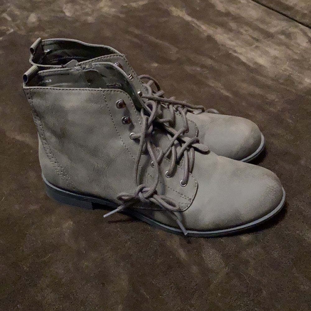 Brand New Never Worn Fashion Combat Boots